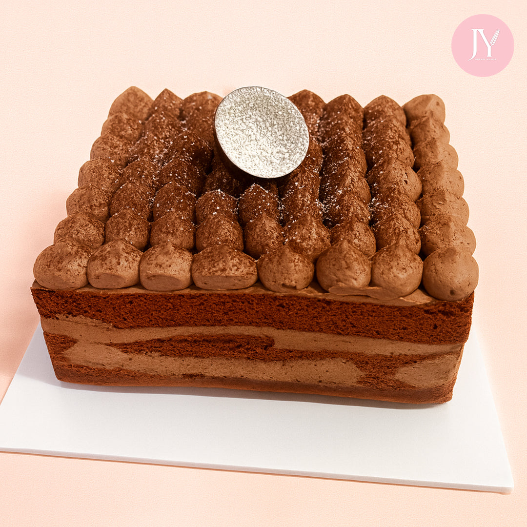 Hazel Dazzle (6") Birthday Cake