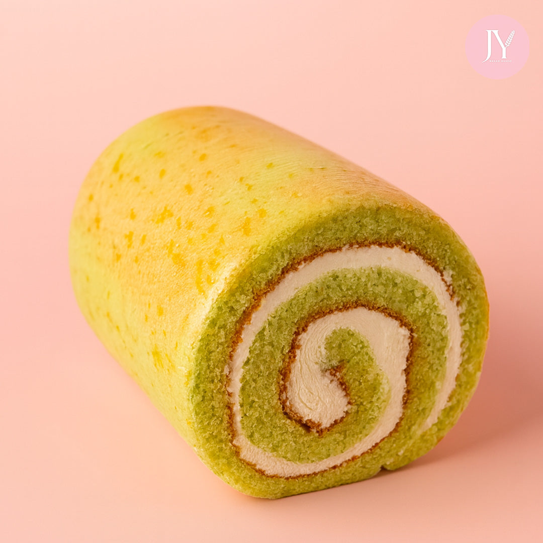 Pandan Gula Melaka Swiss Roll [Less Sweet]