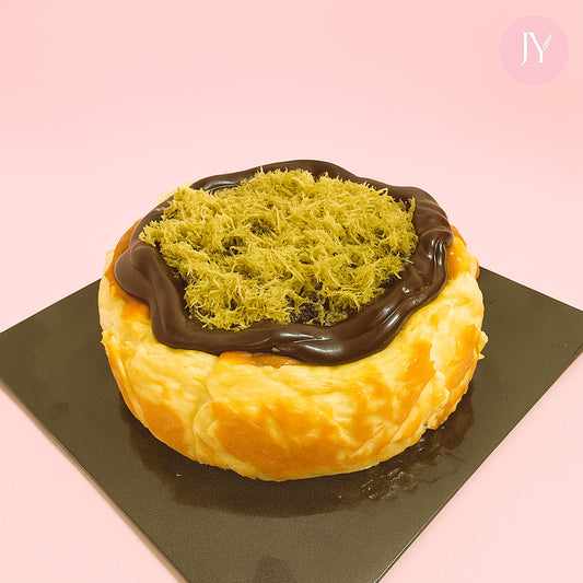 Pistachio Kunafa Chocolate (6") Basque Cheesecake