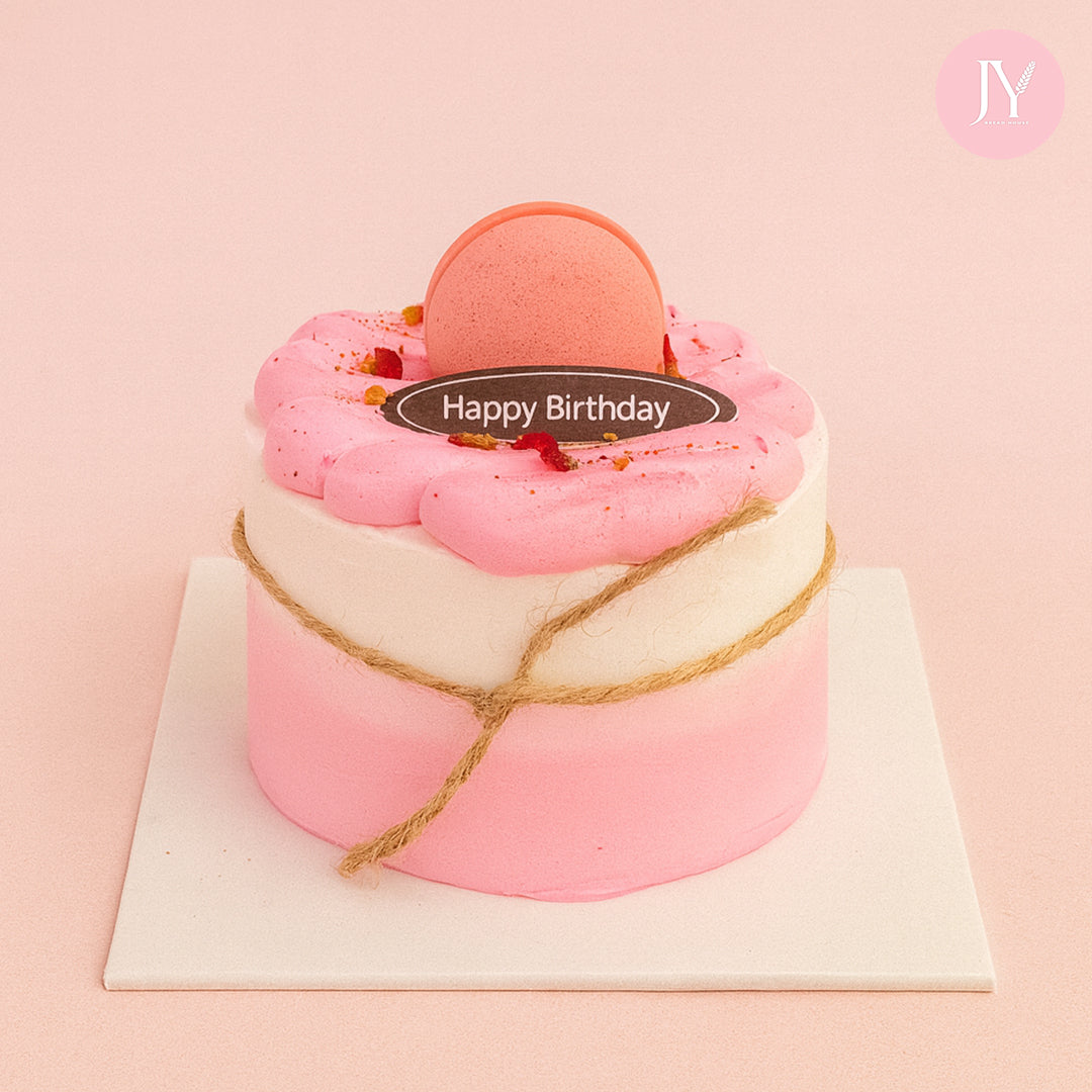 Strawberry Cream (4") Birthday Cake